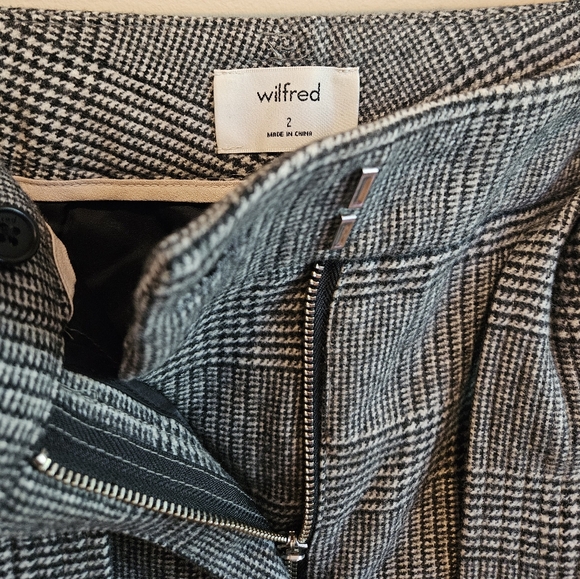 Aritzia Cropped Wool Trousers - Picture 6 of 8